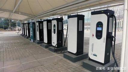 新能源汽車充電樁數量是美國的8倍，中國如何實現“換道超車”？